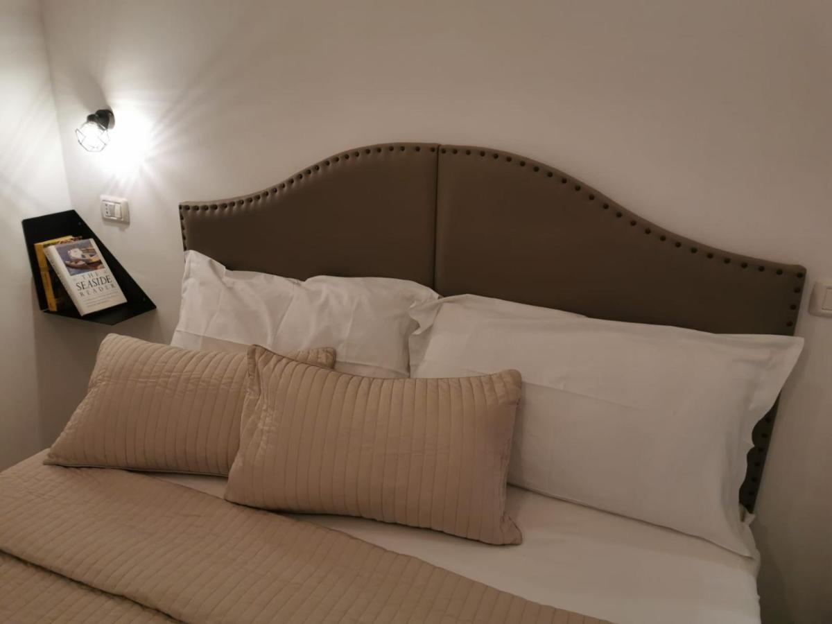 Suite Novecento โปลีญาโนอามาเร ภายนอก รูปภาพ