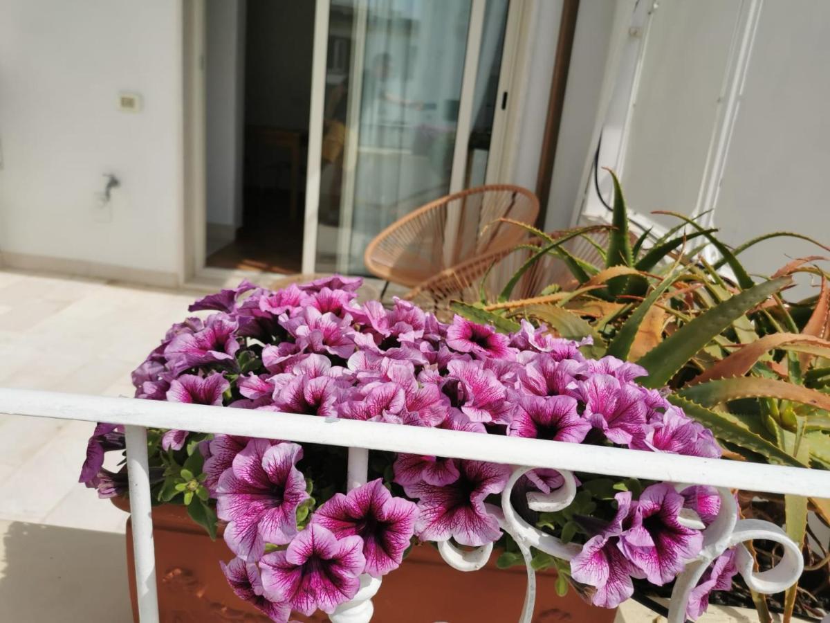 Suite Novecento โปลีญาโนอามาเร ภายนอก รูปภาพ